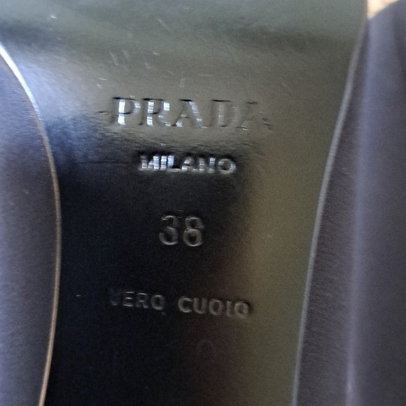 Prada Womens Vintage Luxury Black Fabric Formal 3" Pump Heels EU38/US8 - Picture 8 of 9
